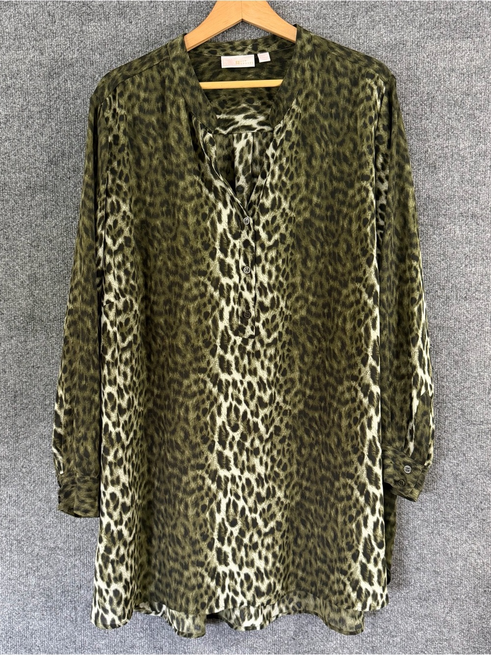 Belle Kim Gravel Womens 3X Tunic Top Green Ling Sleeve Animal Print Lined Office